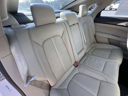 Used 2020 Lincoln MKZ Reserve w/ Luxury Package image 29