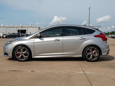 Used 2014 Ford Focus ST w/ Equipment Group 202A FWD image 5