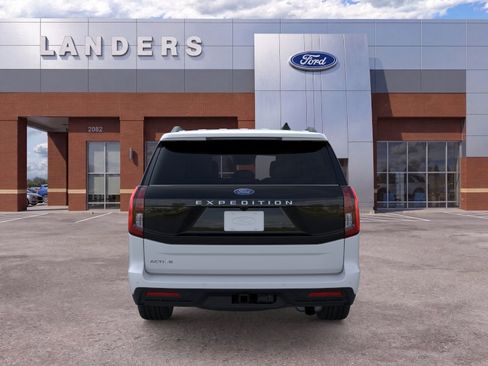 New 2026 Ford Expedition Active RWD image 5