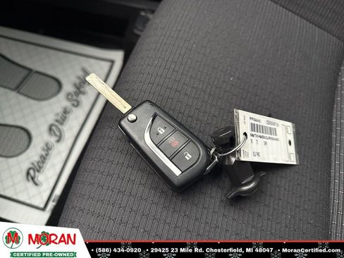 Used 2018 Toyota C-HR XLE image 27