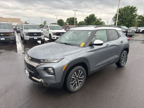 Used 2022 Chevrolet TrailBlazer ACTIV AWD/4WD image 3