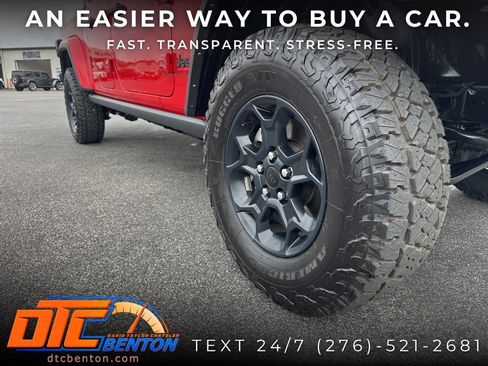 Used 2023 Jeep Gladiator Sport AWD/4WD image 14
