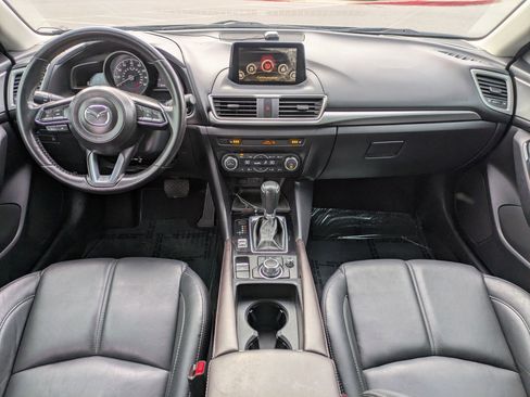 Used 2018 MAZDA MAZDA3 Touring image 17