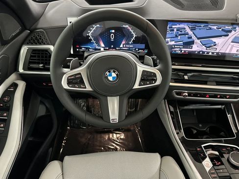 New 2026 BMW X5 xDrive40i w/ M Sport Package image 14