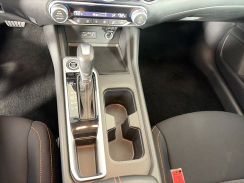 Certified 2023 Nissan Sentra SR FWD image 22