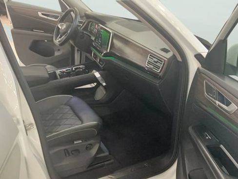 Certified 2026 Volkswagen Atlas SEL Premium R-Line AWD/4WD image 13