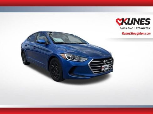 Used 2017 Hyundai Elantra SE FWD image 1