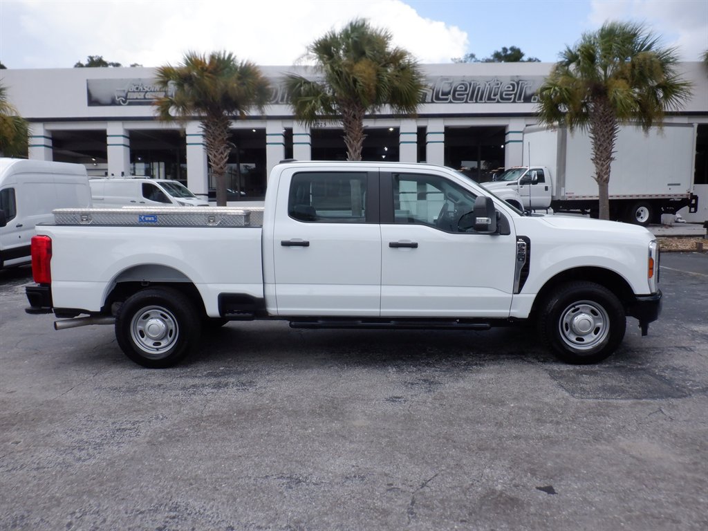 Used 2024 Ford F250 XL RWD image 1