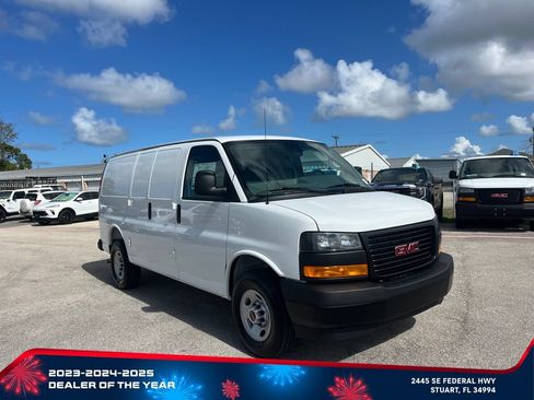 New 2026 GMC Savana 2500 w/ Driver Convenience Package RWD image 2