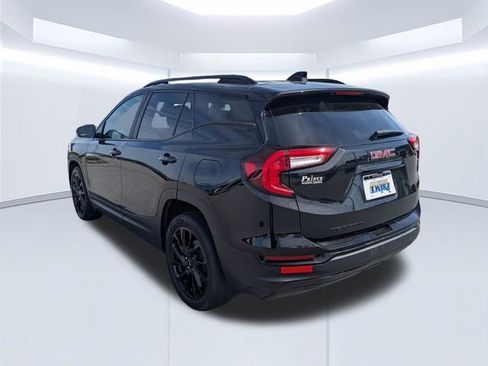Used 2023 GMC Terrain SLE w/ Driver Convenience Package image 7