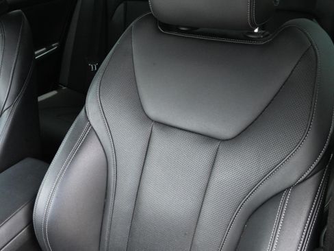 Used 2022 BMW 330i Sedan w/ Premium Package RWD image 10