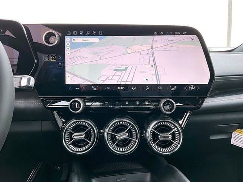 New 2026 Chevrolet Blazer EV LT image 12