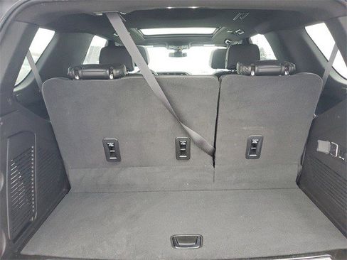 Certified 2022 GMC Yukon Denali image 6