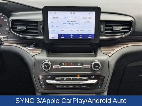 Used 2020 Ford Explorer Limited image 22