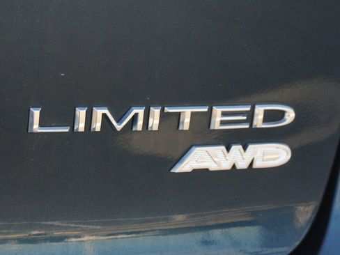 Used 2022 Chrysler Pacifica Limited image 21