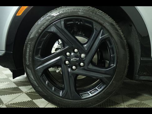 Used 2025 Chevrolet Equinox EV RS image 6