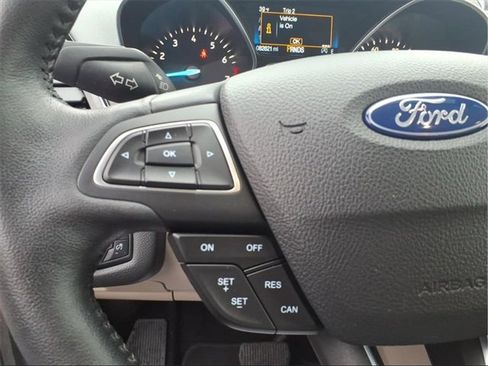 Used 2019 Ford Escape Titanium image 14