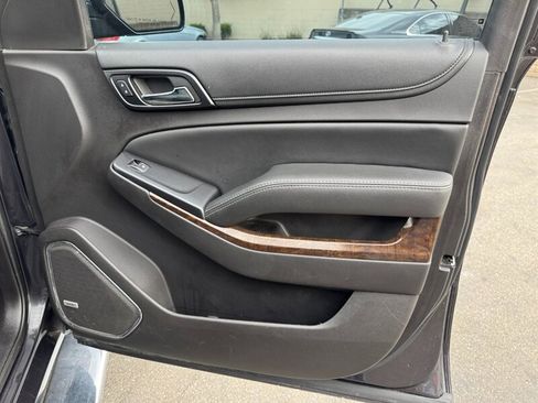 Used 2017 Chevrolet Tahoe LT w/ LT Signature Package RWD image 45