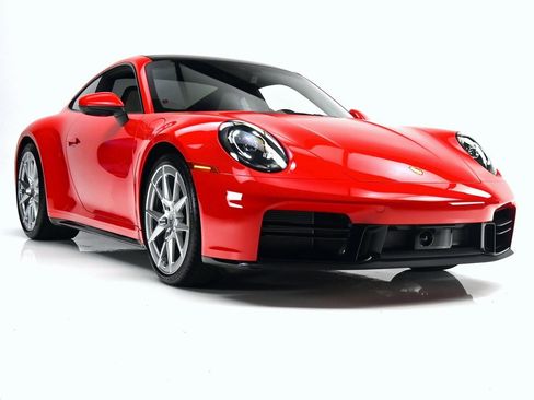 Used 2025 Porsche 911 Carrera image 36
