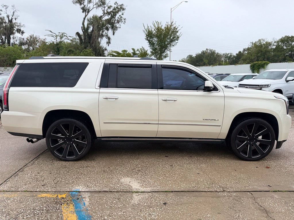 Used 2015 GMC Yukon XL Denali w/ Premium Package RWD image 6