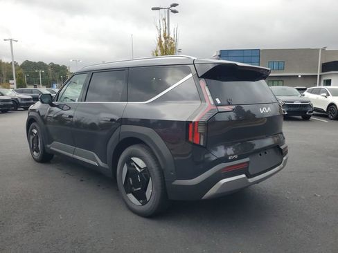 New 2026 Kia EV9 Wind image 6