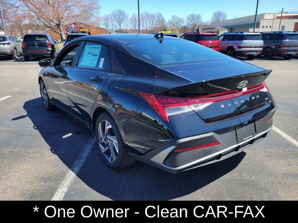 Used 2026 Hyundai Elantra SEL FWD image 6