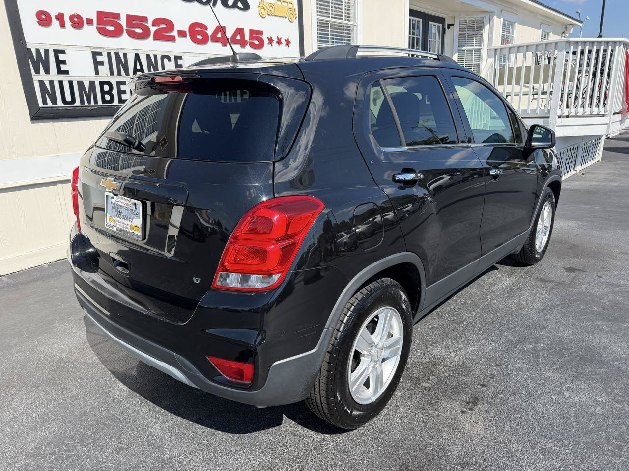 Used 2019 Chevrolet Trax LT w/ LT Convenience Package FWD image 7