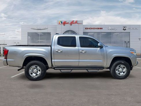 Used 2023 Toyota Tacoma SR AWD/4WD image 2