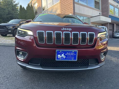 Used 2019 Jeep Cherokee Limited AWD/4WD image 11