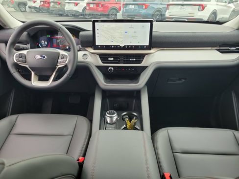 New 2026 Ford Explorer Active w/ Active Comfort Package AWD/4WD image 11