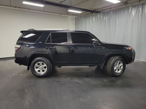 Used 2021 Toyota 4Runner SR5 image 9