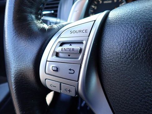 Used 2018 Nissan Altima 2.5 SR w/ SR Midnight Edition FWD image 13