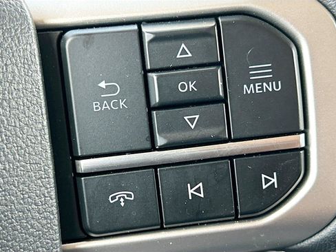Used 2024 Ford Expedition XLT AWD/4WD image 38