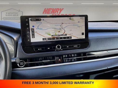 Used 2025 Mitsubishi Outlander ES AWD/4WD image 11