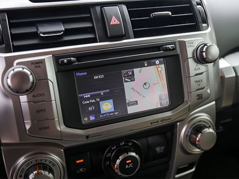 Used 2018 Toyota 4Runner SR5 Premium image 16