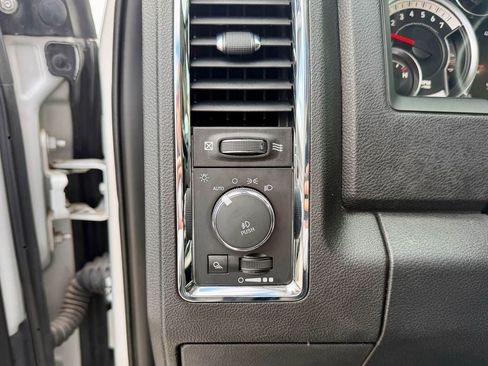 Used 2017 RAM 1500 Laramie AWD/4WD image 11