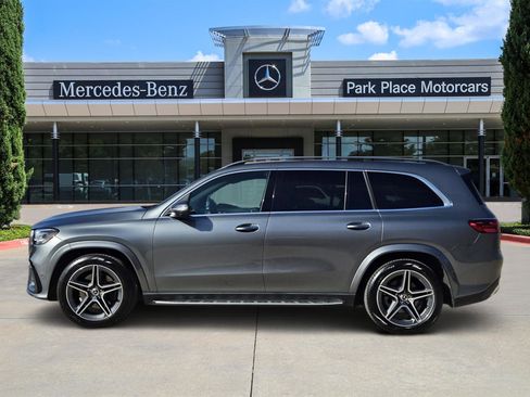 Certified 2025 Mercedes-Benz GLS 450 4MATIC image 3