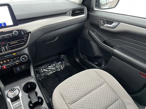 Certified 2021 Ford Escape SE w/ SE Sport Appearance Package image 28