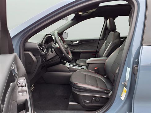 Used 2023 Ford Escape ST-Line w/ Tech Pack #1 image 17