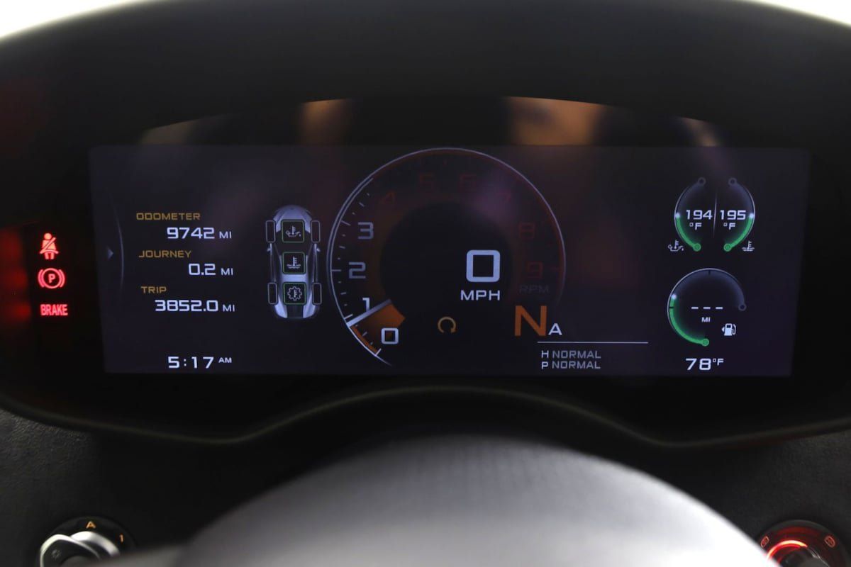 Used 2020 McLaren 570S Coupe RWD image 28
