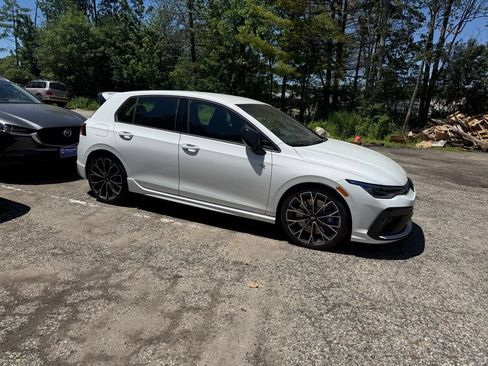 Used 2025 Volkswagen Golf w/ Euro Style Package AWD/4WD image 3