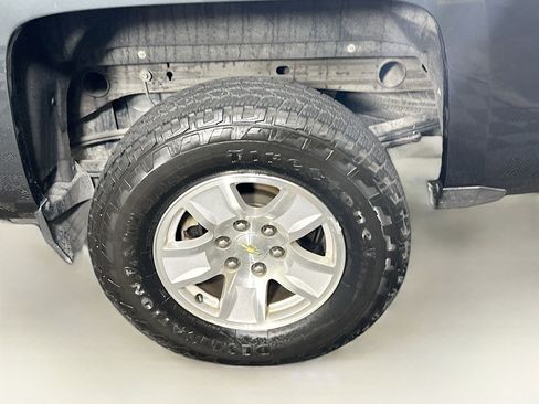 Used 2019 Chevrolet Silverado 1500 LT RWD image 11