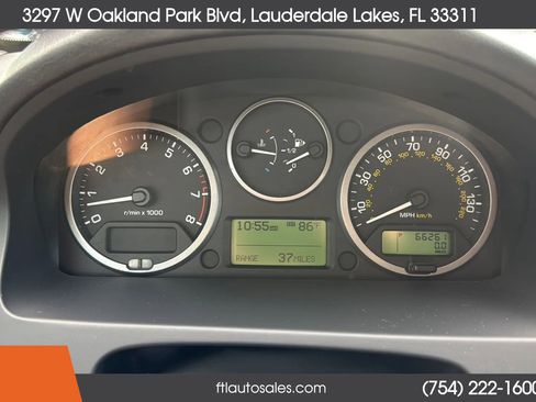 Used 2011 Land Rover LR2 HSE image 58