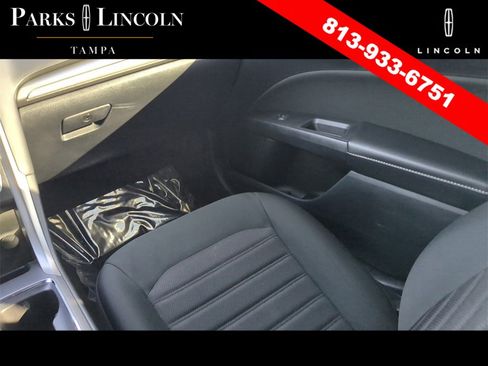 Used 2020 Ford Fusion SE image 13