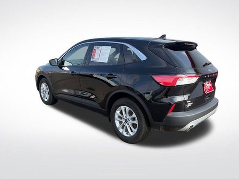 Used 2022 Ford Escape SE w/ Cold Weather Package FWD image 4
