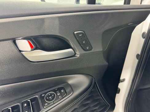 Used 2023 Hyundai Santa Fe Limited image 9