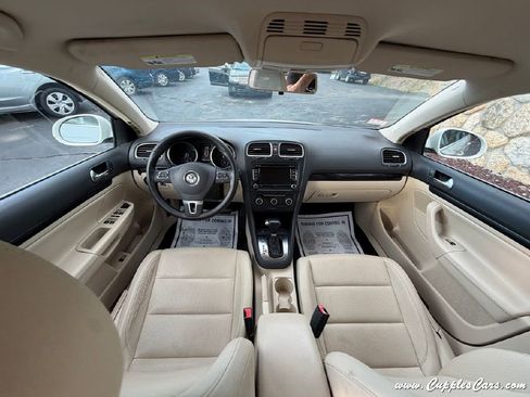 Used 2011 Volkswagen Jetta TDI FWD image 25