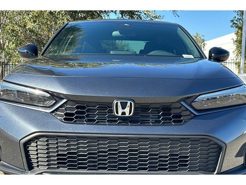 Used 2025 Honda Civic Sport image 13