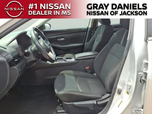 Used 2022 Nissan Sentra SV FWD image 23