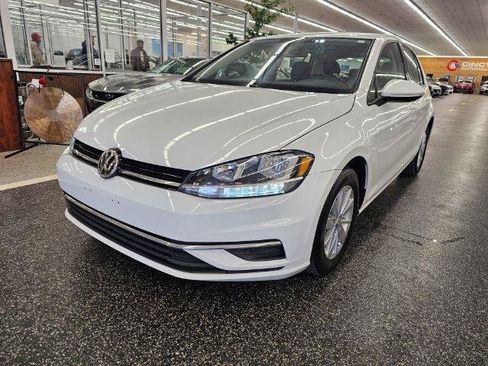 Used 2019 Volkswagen Golf S FWD image 2